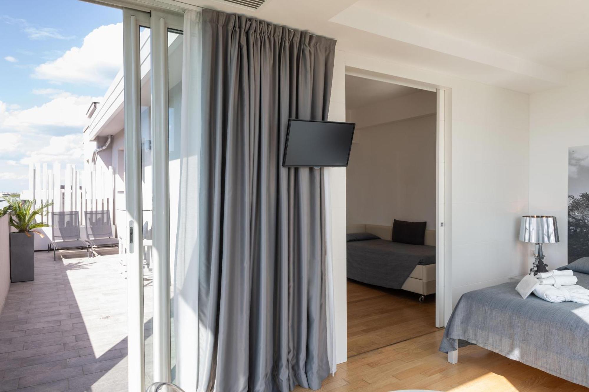 Perla Verde Hotel Мілано-Маріттіма Екстер'єр фото
