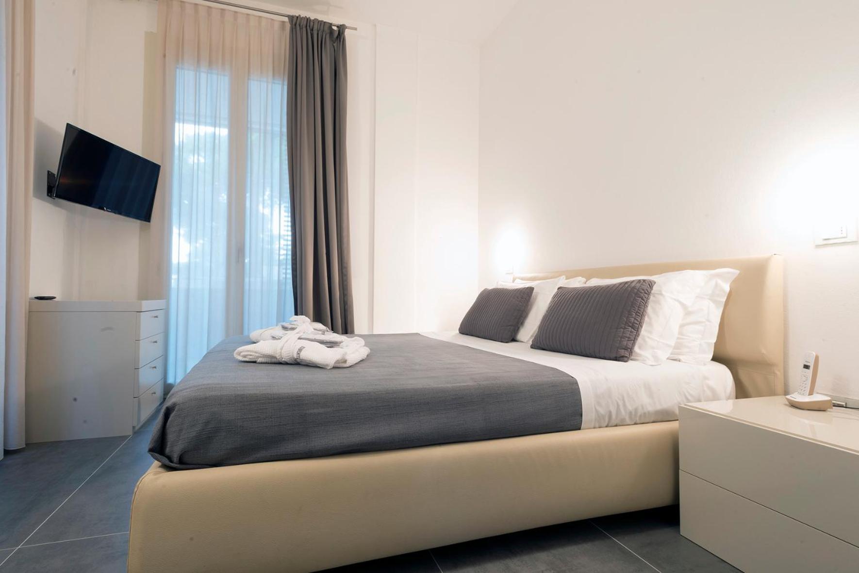 Perla Verde Hotel Мілано-Маріттіма Екстер'єр фото