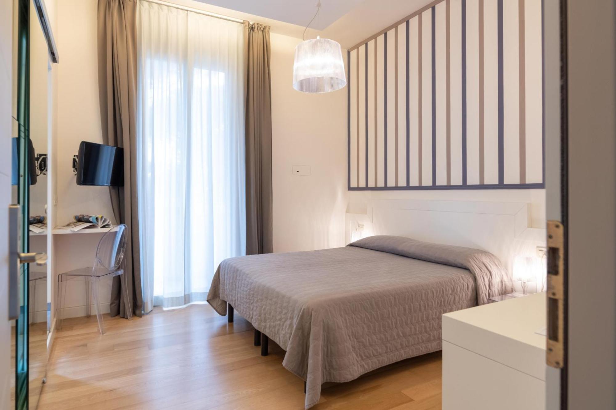 Perla Verde Hotel Мілано-Маріттіма Екстер'єр фото