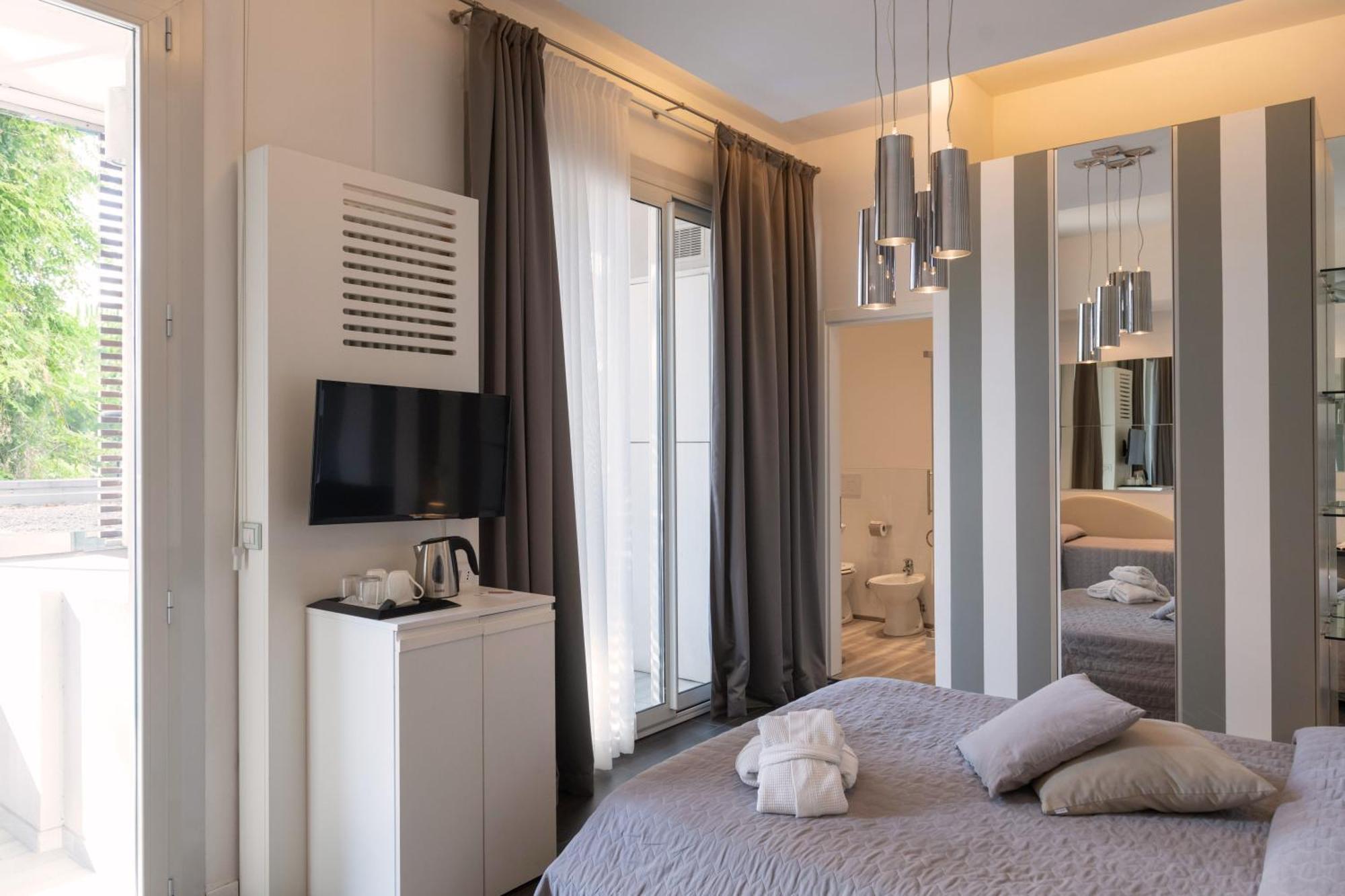 Perla Verde Hotel Мілано-Маріттіма Екстер'єр фото
