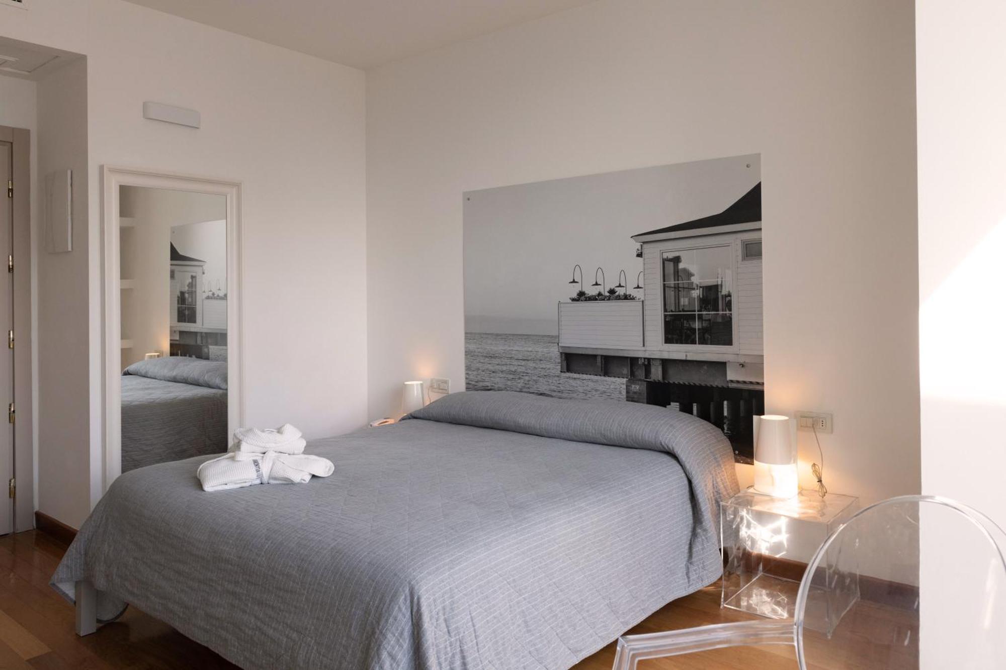 Perla Verde Hotel Мілано-Маріттіма Екстер'єр фото
